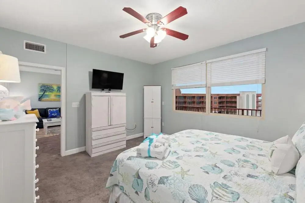 Penthouse With Beautiful Beach Views! 1 Bedroom, 2 Bathroom Penthouse!