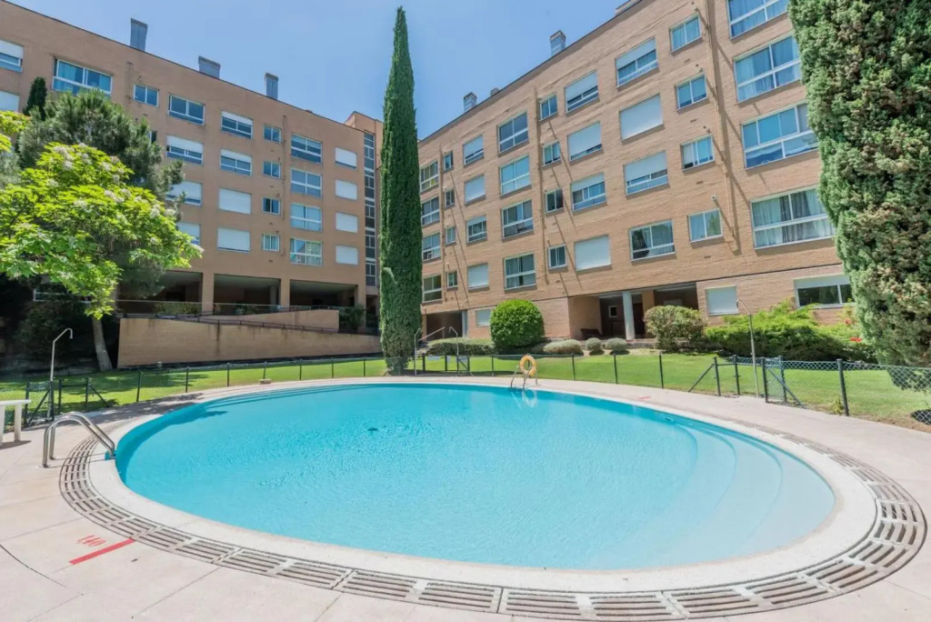 Los Robles Stylish & Modern Apartmenst in Madrid