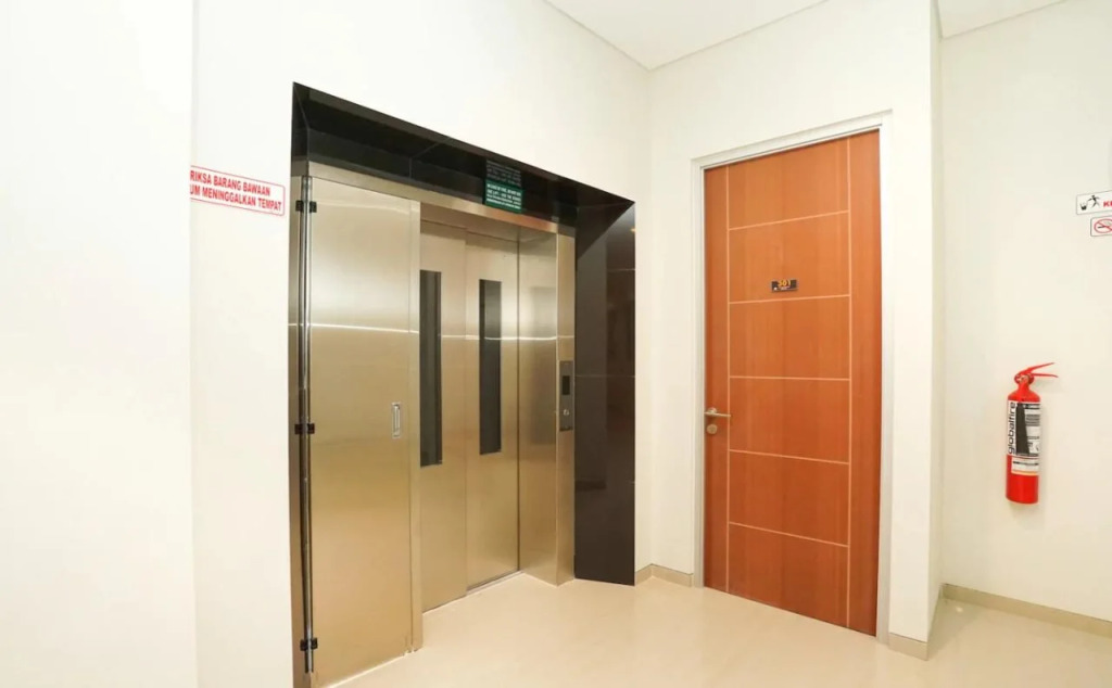 Graha 8 Syariah By OYO Rooms