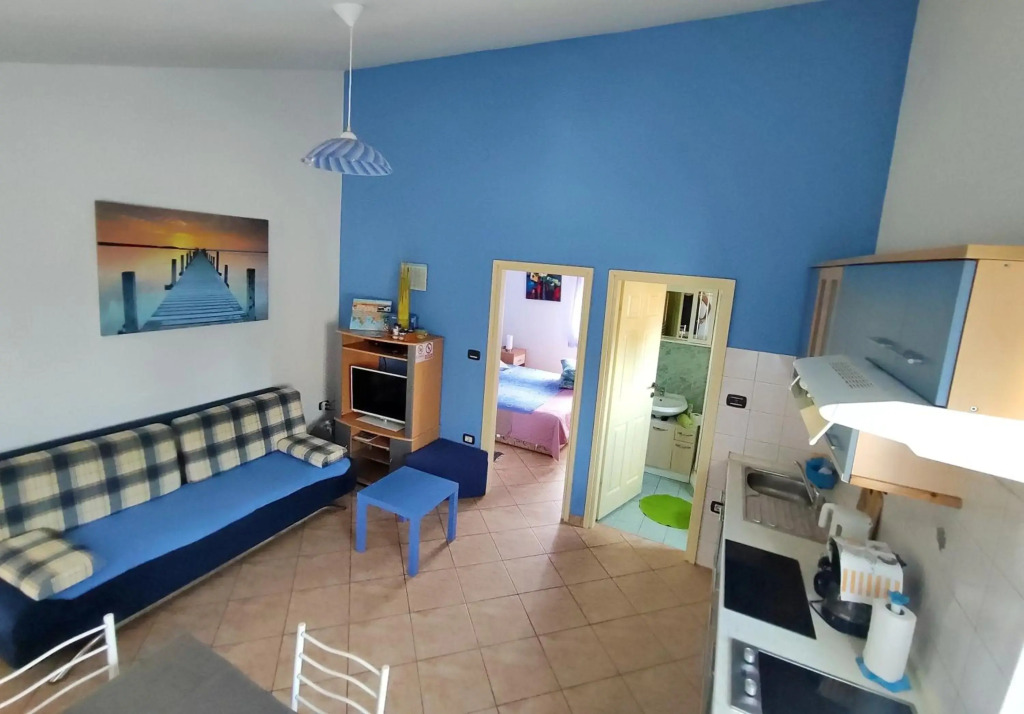 Apartments Azalea - 10 Min Walk to Beach & Umag Old Town