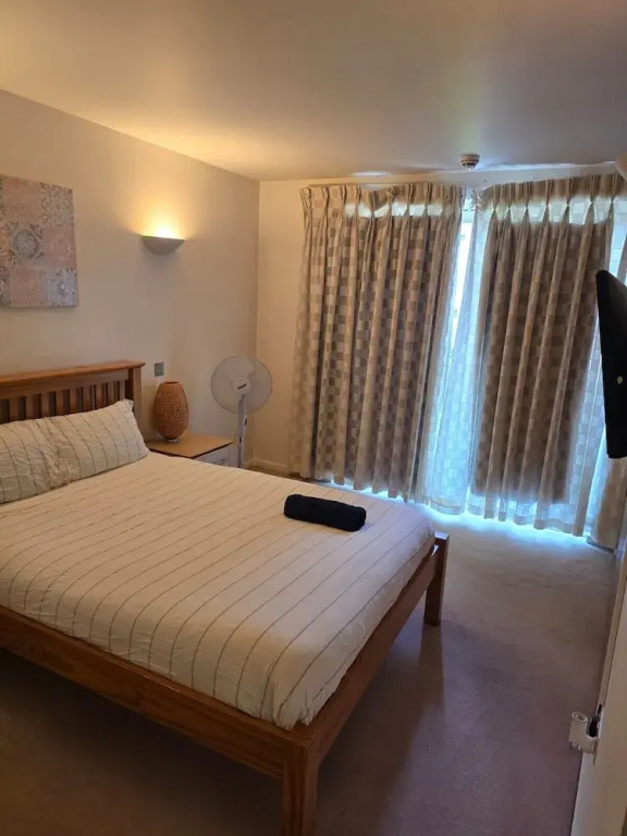 2 Bed Apartment Central London Canary Wharf