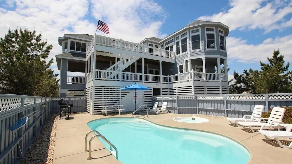 Beach Magic - 5 Br home by RedAwning