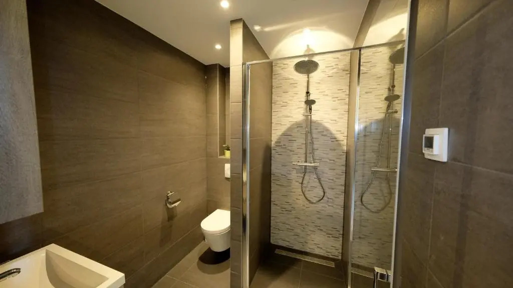 Sunny 45m2 Penthouse with Balcony and Terrace