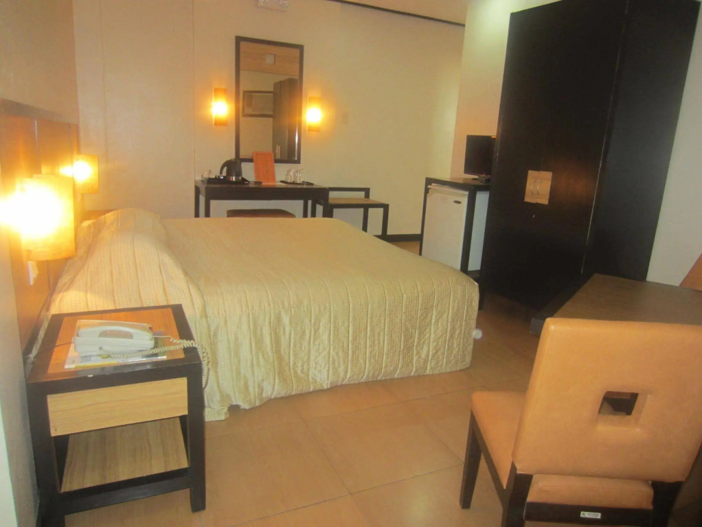 Bacolod Business Inn