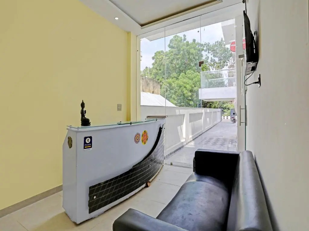 Hotel Golden Admire- Noida Sector 56