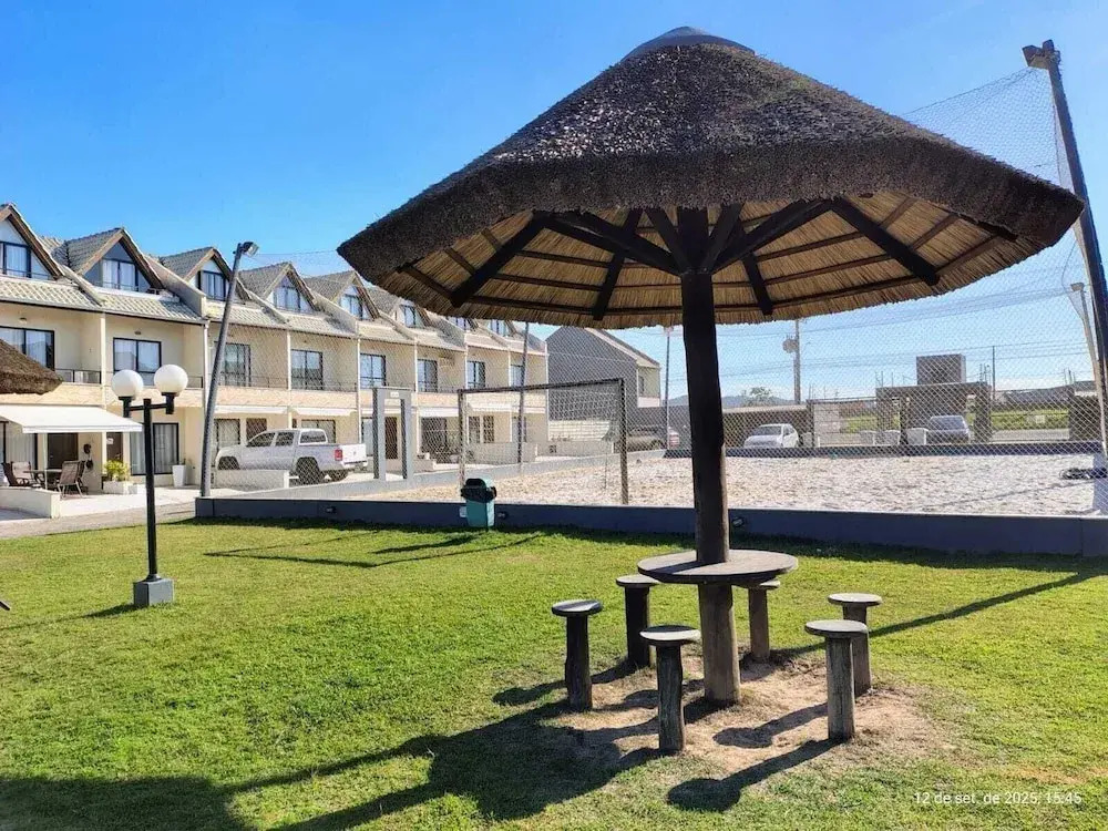 Houses in a Beachfront Condominium With a Swimming Pool in Itajuba - Mcss