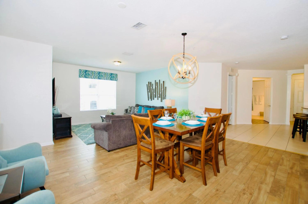 Vista Cay Luxury 4 Bedroom Condo 3099