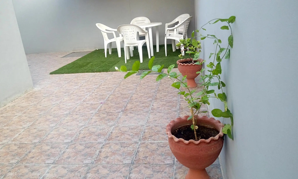 Hoota Guest House