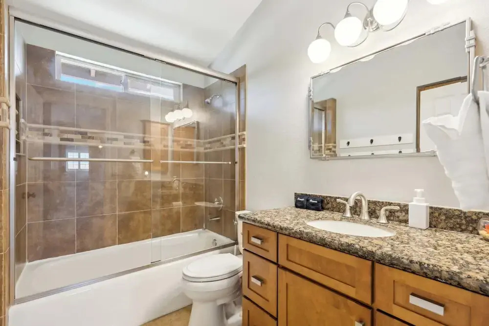 5BDR with Pool and Scenic Golf Views!