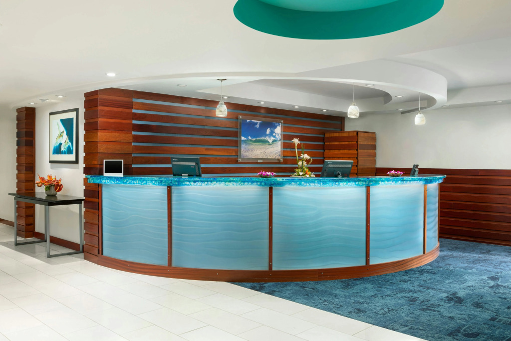 Courtyard by Marriott Waikiki Beach