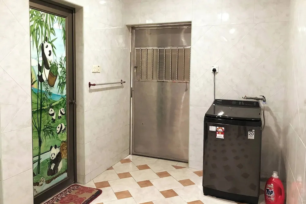 Cozy Johor Bahru Home With Family Room and Unblock Balcony View