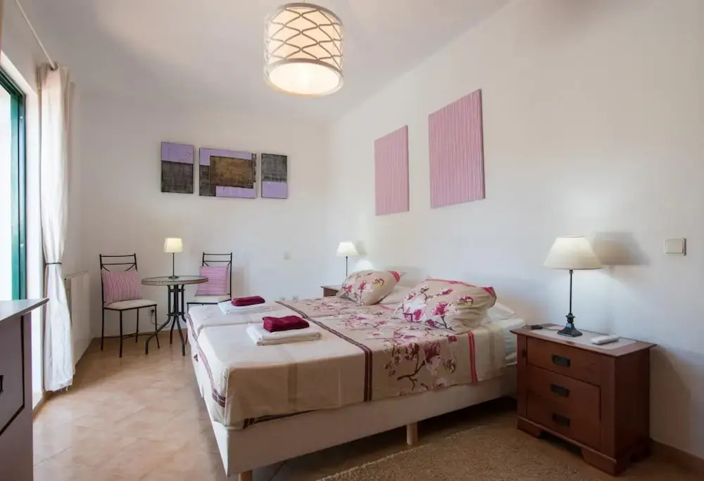 Casa Josephine by Portucasa