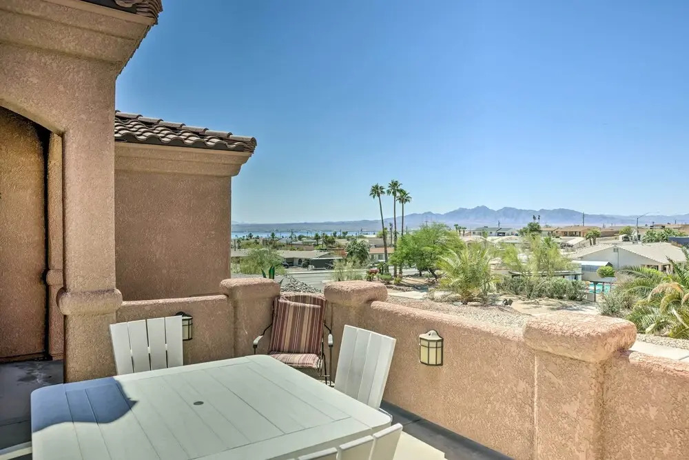 2 Mi to London Bridge: Lake Havasu Getaway
