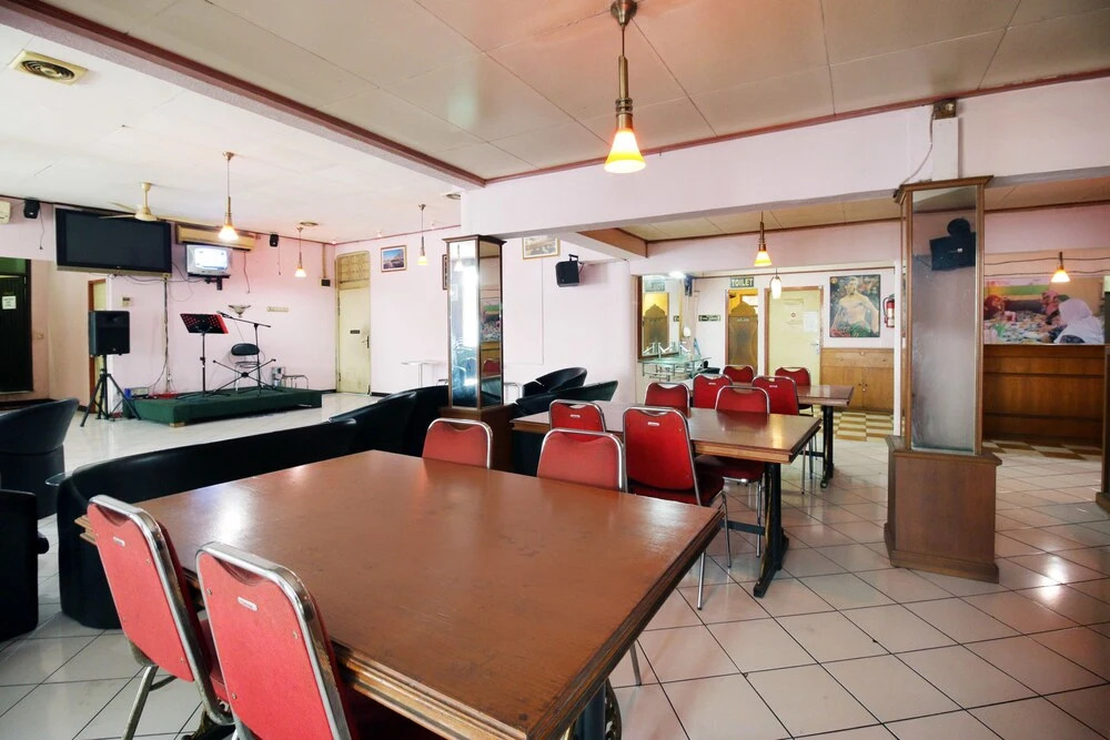 Airy Regol Moch Ramdan 96 Bandung