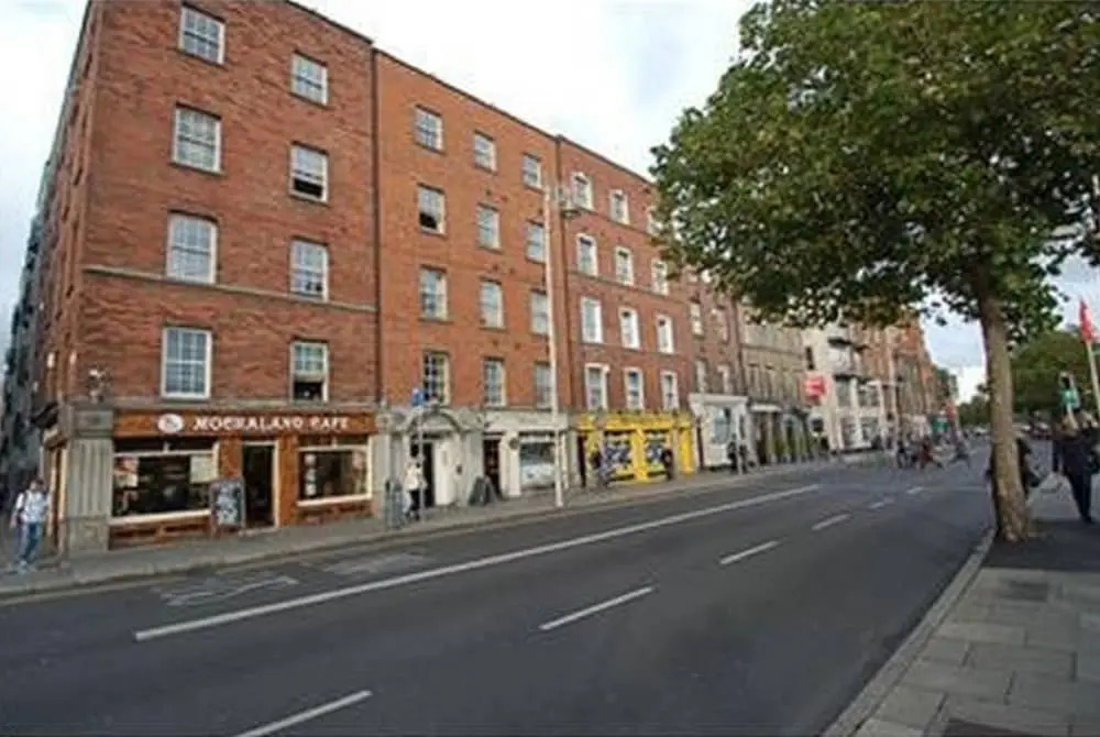 3 bed apartment near Temple Bar