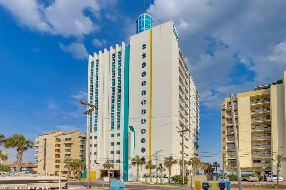 Seaside Resort 902