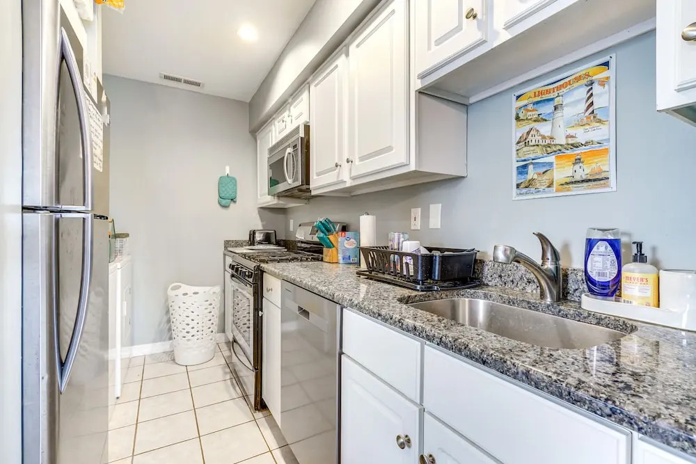 Seaside Heights Condo w/ Deck: Walk to Boardwalk!