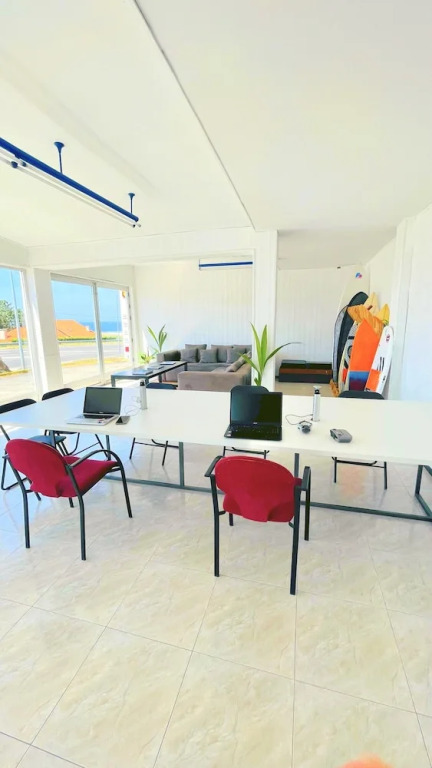 Area Surf House