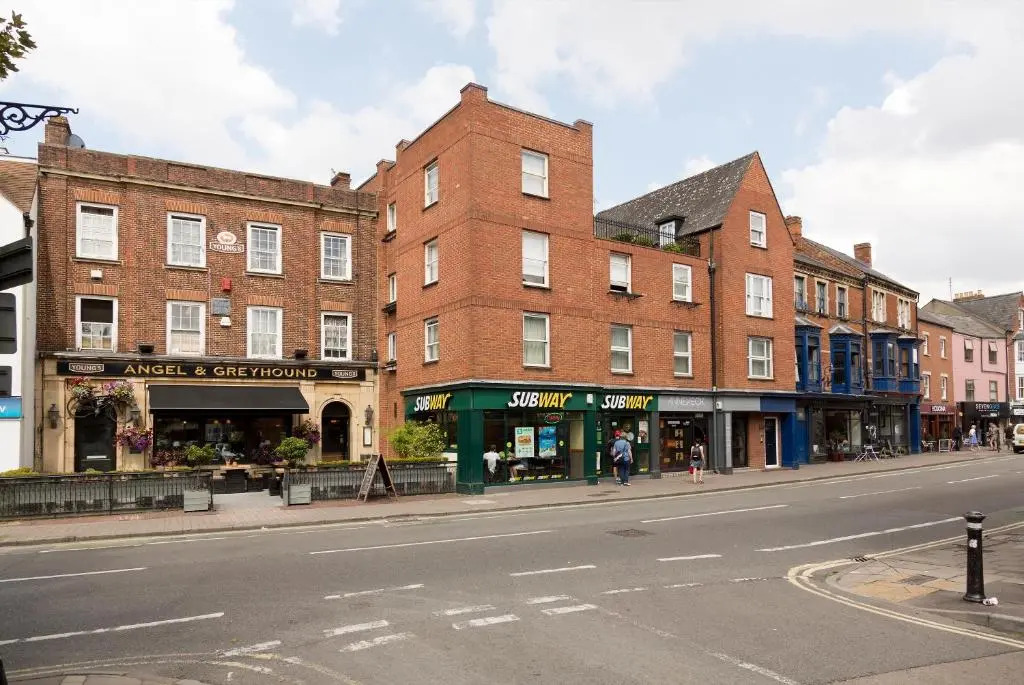 Cherwell Gates 4 Bed Luxury Oxford Apartment for 8 with Roof terrace