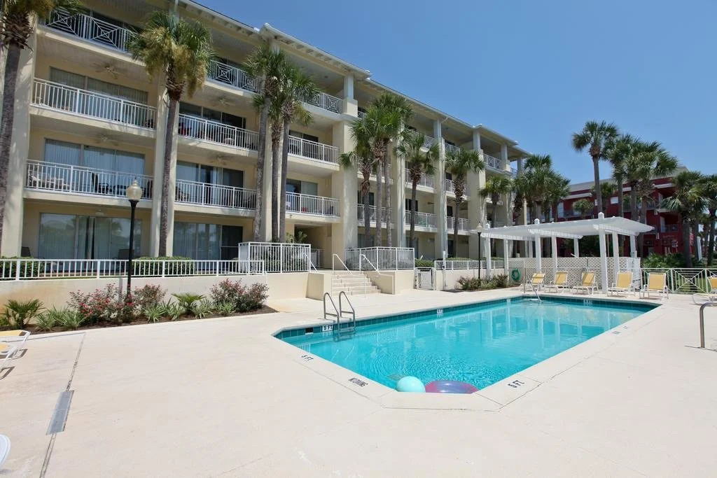 Bright Santa Rosa Beach Villa with community pools & hot tub - Next to Gulf