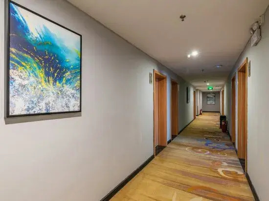Zhumadian Hawaii Hot Spring Bath Hotel