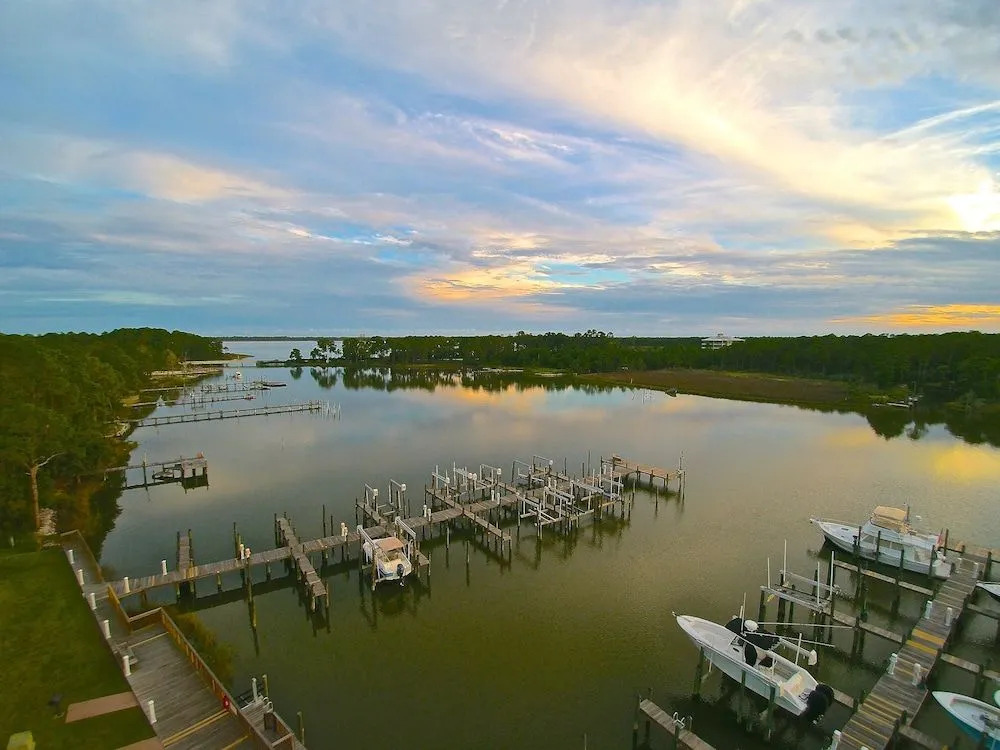 Bay John 307