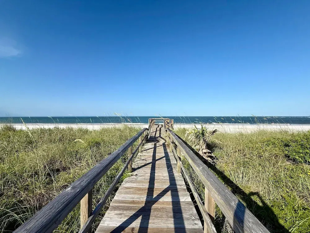 Spacious Seaside Cottage w/ Sunroom 1-minute Walk to Vilano Beach