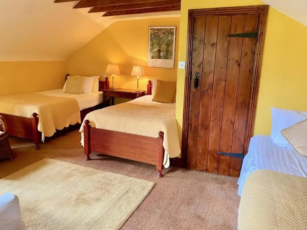 Barnabrow Country House