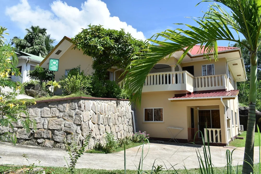 Zeph Selfcatering