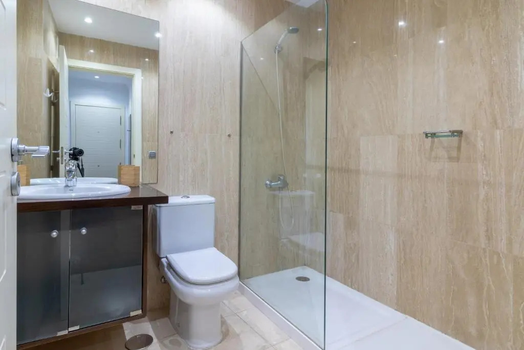 Flatguest Ramblas Golf 6c - Parking + Pool + Gym