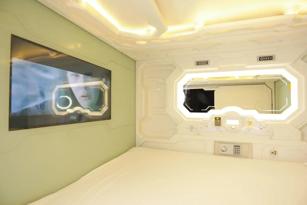 The Yellow Capsule Cancun Close to Airport