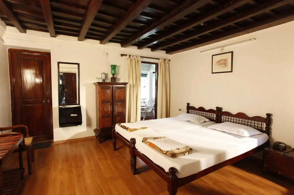 Kumarakom Tharavadu - A Heritage Hotel, Kumarakom By Perfect Stays