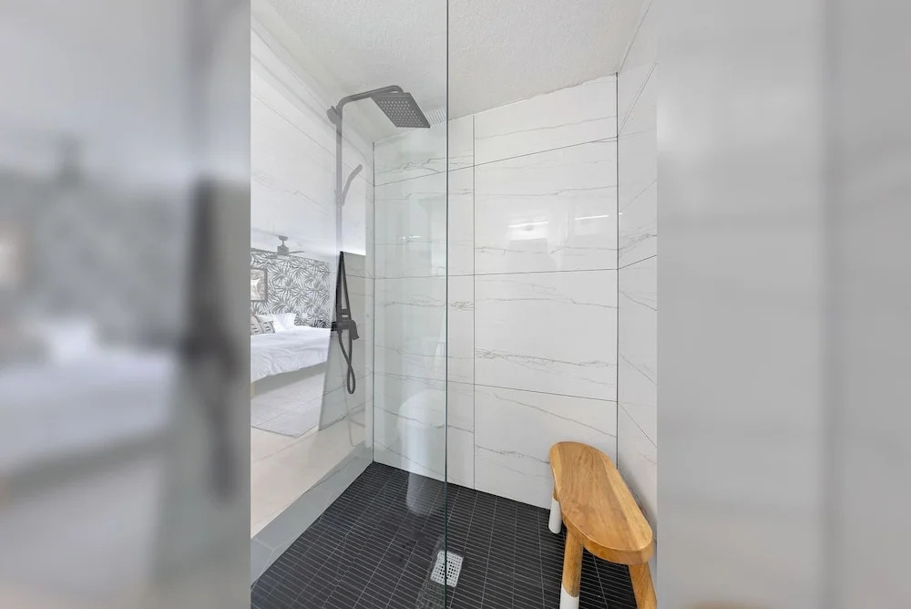 15 Ftl Guesthouse