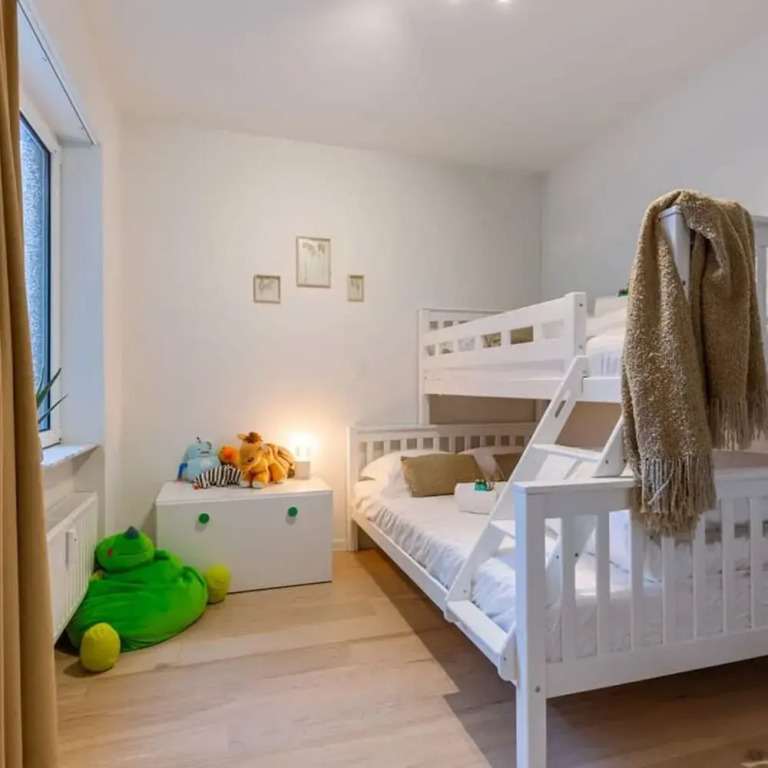 Luminous Family Apartment With Magnificent View