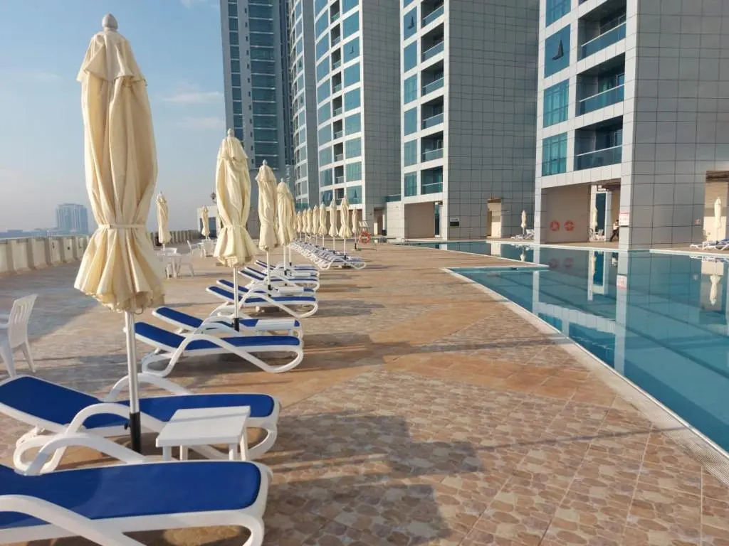 Exclusive Creek Bay Apartment