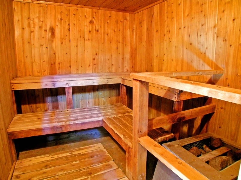 Rodeway Inn & Suites