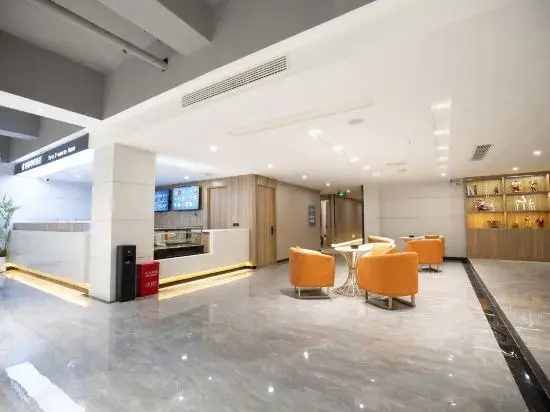 Taku E-sports Hotel (Gongyi Xinhua Road)