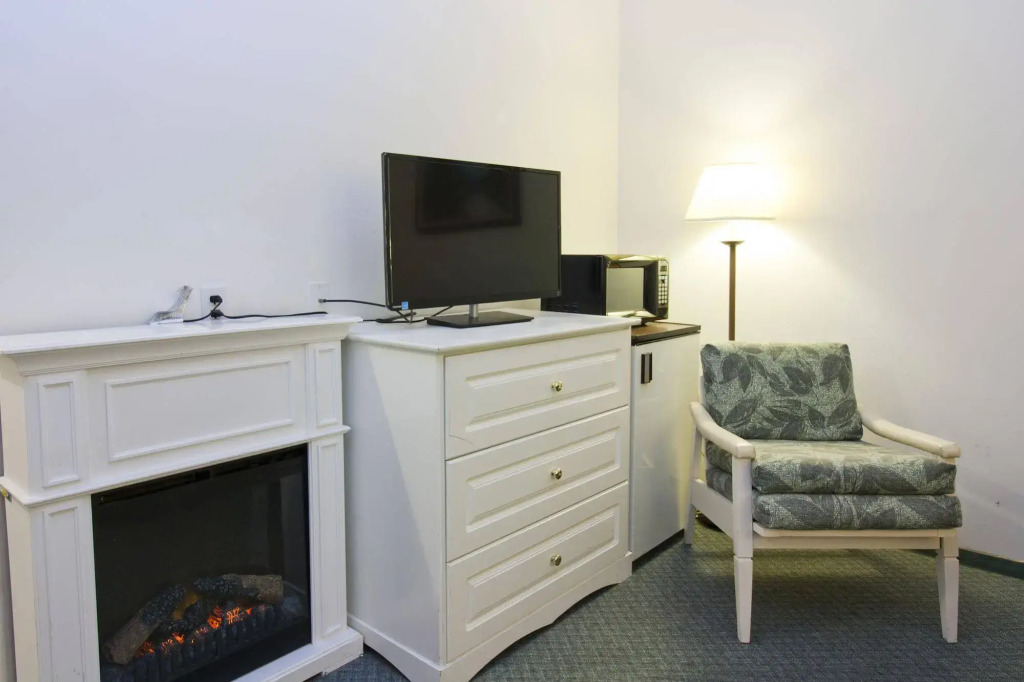 Springs Motor Inn