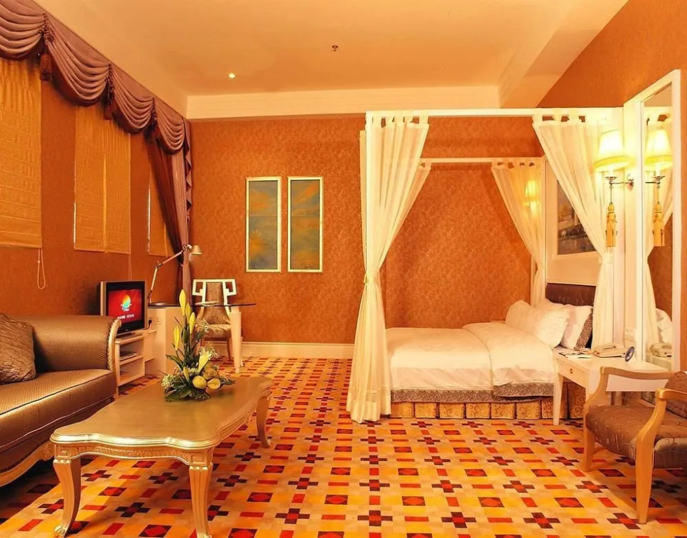 Dongguan California Hotel