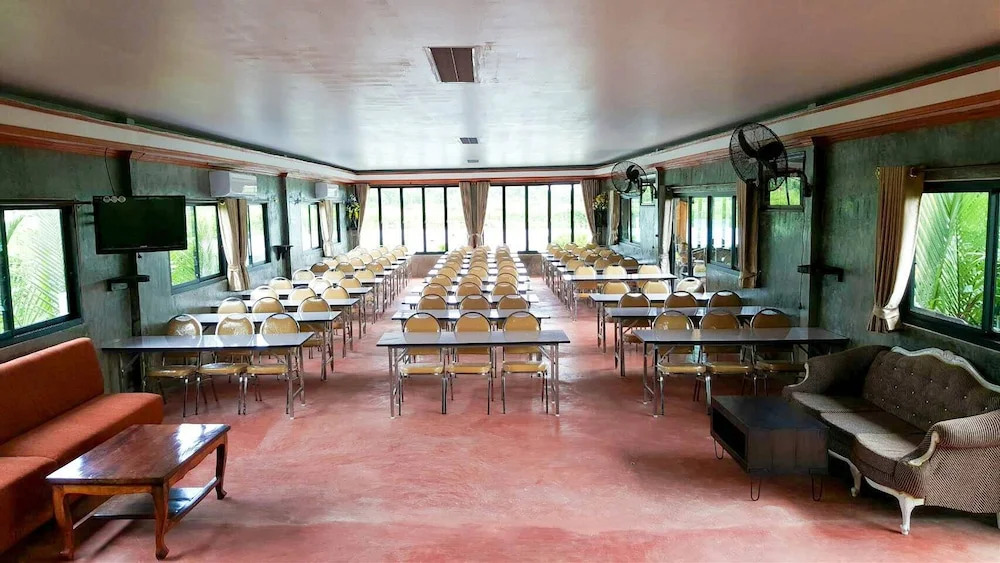 Baanmai Resort