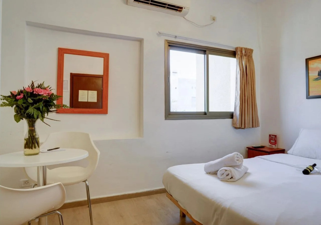 Liber Tel Aviv Sea Shore Suites BY RAPHAEL HOTELS