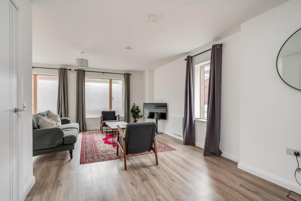 Modern Ground Floor Duplex Apartment