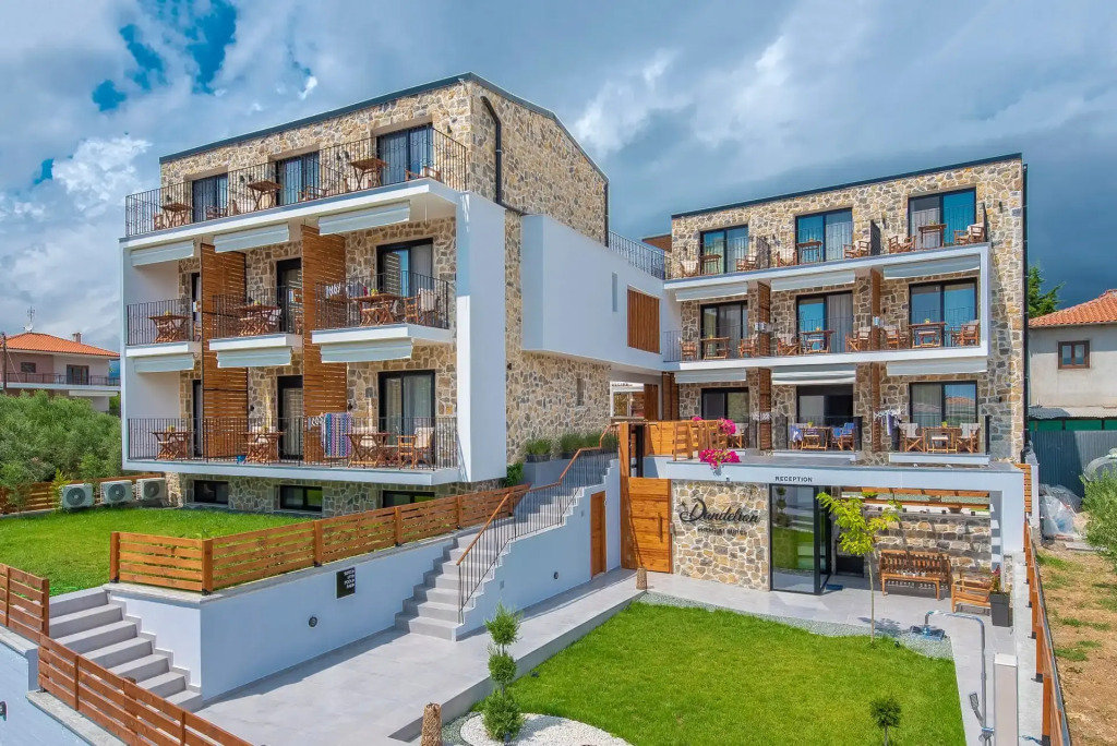 Dandelion Suites