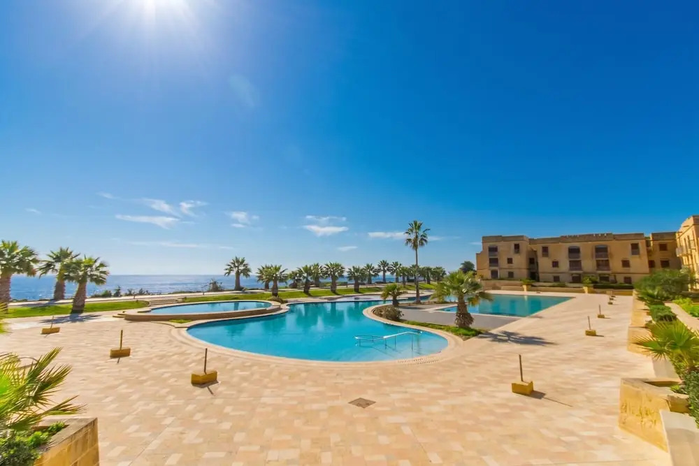 Getaway Npetto Gozitan Villa - Happy Rentals