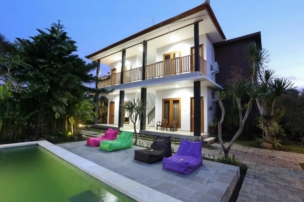 Green Papaya House