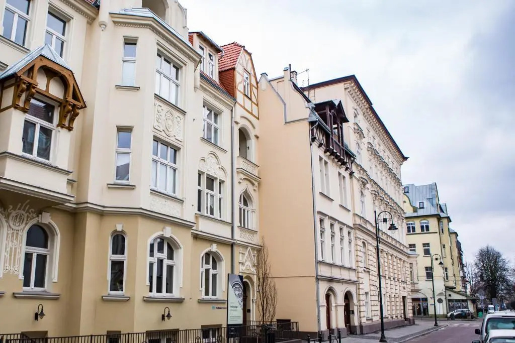 Gold Apartment