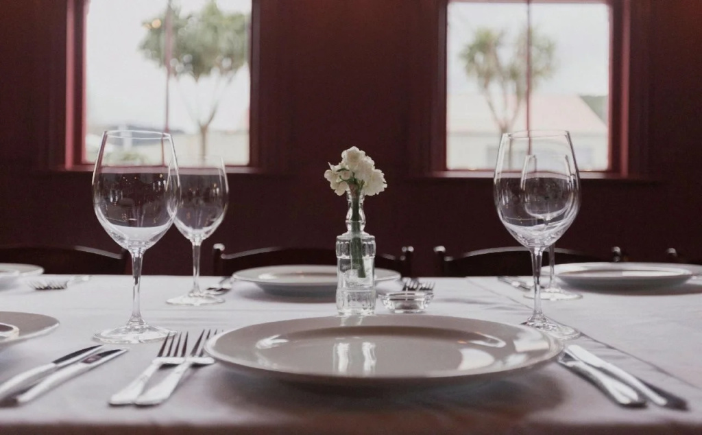 The Royal Hotel Featherston - Boutique Hotel