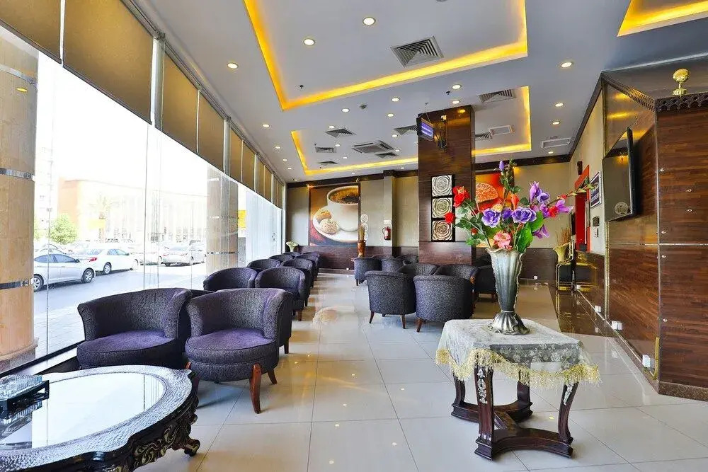 OYO 230 Al Toot Palace Al Murabaa