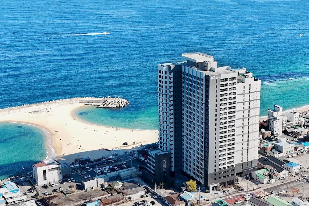 Plott The One Sokcho Xiella The Beach