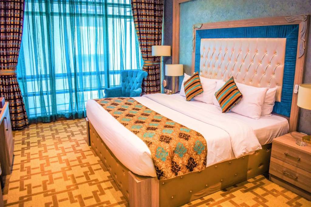Sapphire Plaza Hotel